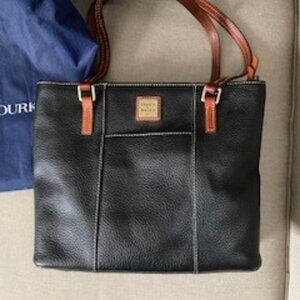 Dooney Bourke Shoulder Bag in Mint Condition